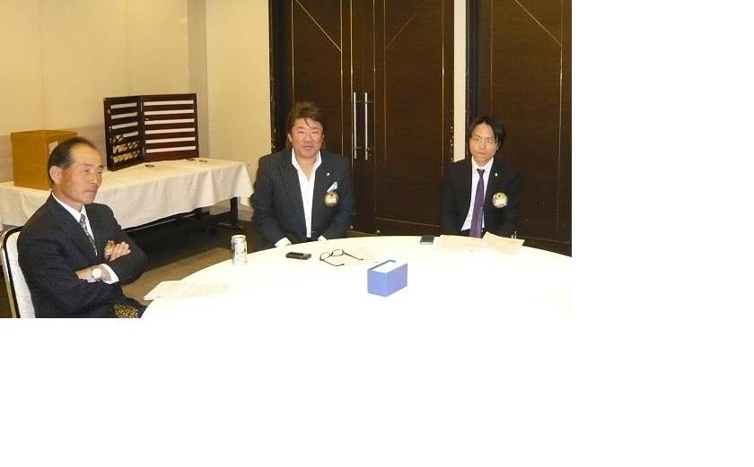 例会の様子1