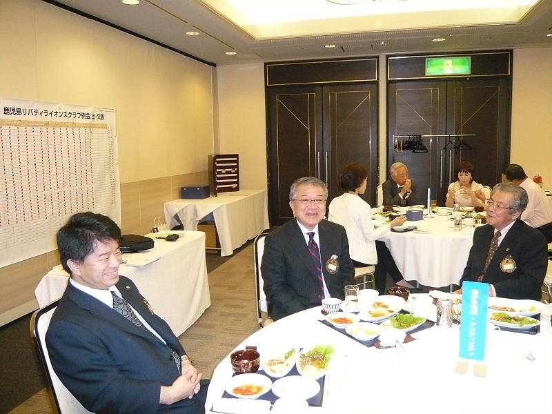 例会の様子2