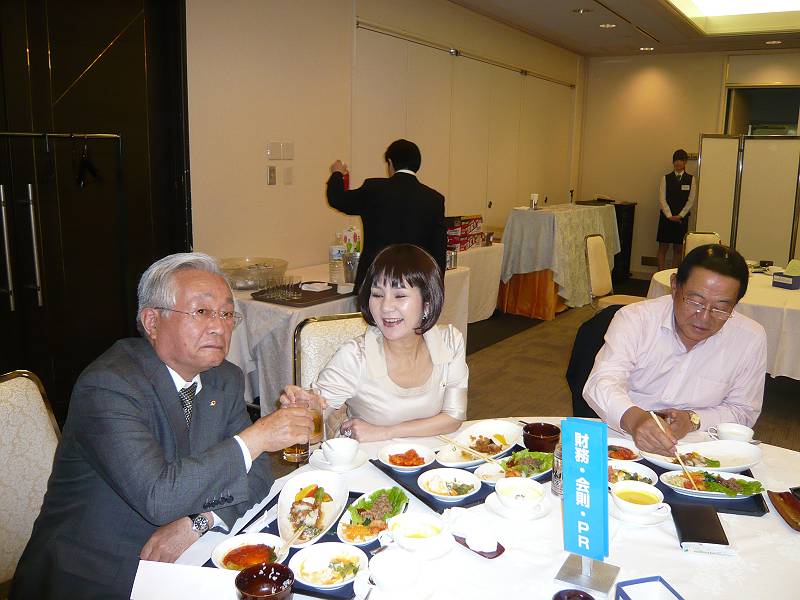 例会の様子4